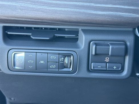 New 2025 GMC Sierra EV Denali image 20