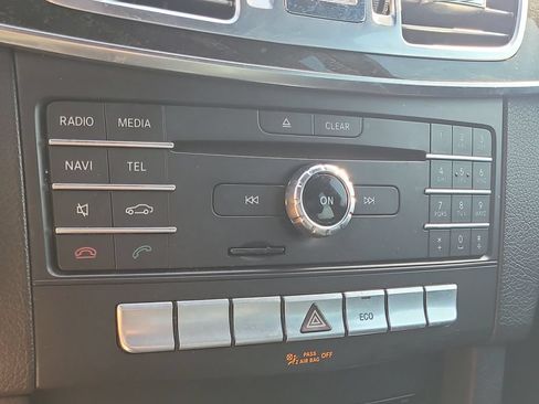 Used 2016 Mercedes-Benz E 350 Sedan image 20