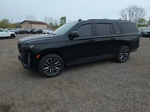 Used 2024 Cadillac Escalade ESV Sport Platinum w/ LPO, Floor Liner Package AWD/4WD image 1