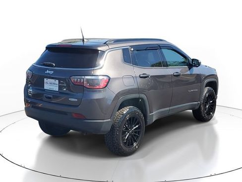 Used 2021 Jeep Compass Latitude AWD/4WD image 4