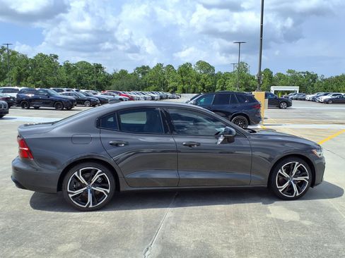 Certified 2023 Volvo S60 B5 Plus FWD image 8