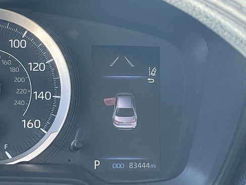 Used 2020 Toyota Corolla LE image 9