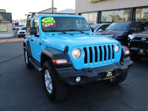 Used 2021 Jeep Wrangler Sport S image 8