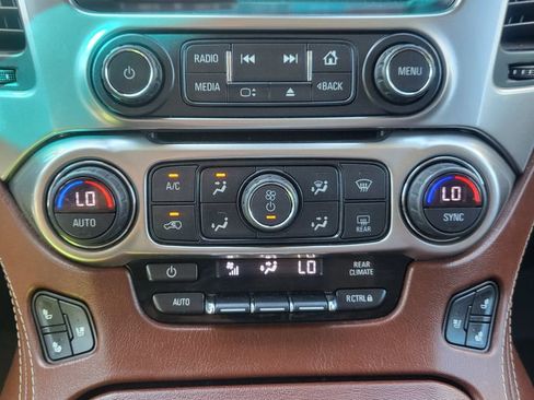 Used 2019 Chevrolet Tahoe Premier AWD/4WD image 42