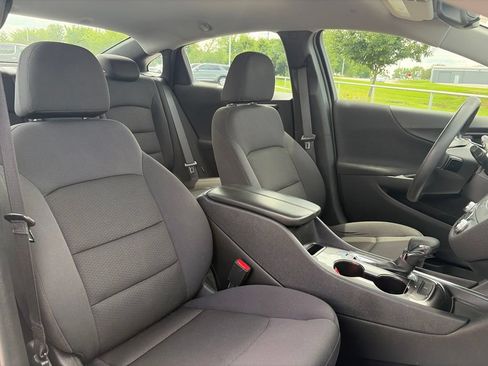 Used 2023 Chevrolet Malibu LT FWD image 28