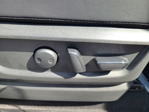 New 2026 Nissan Armada SL w/ Captain's Chari Seat Package image 40