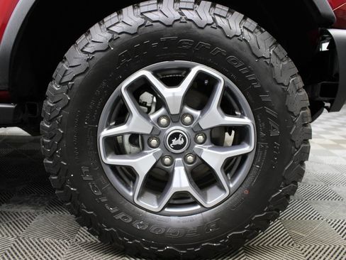 Used 2025 Ford Bronco Badlands AWD/4WD image 12