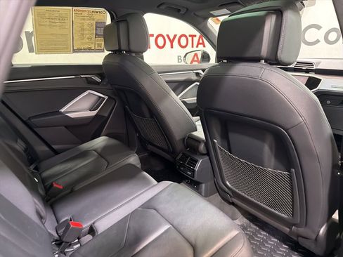 Used 2021 Audi Q3 2.0T Premium image 14