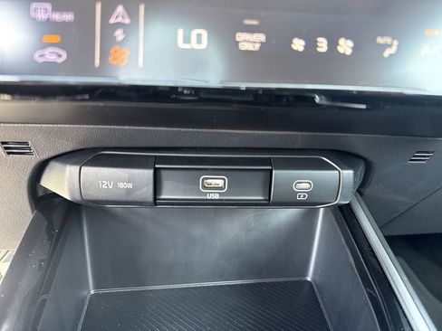 New 2026 Kia Niro LX FWD image 27