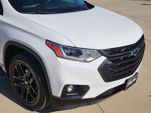 Used 2021 Chevrolet Traverse Premier w/ Redline Edition image 7