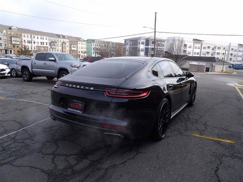 Used 2018 Porsche Panamera image 6