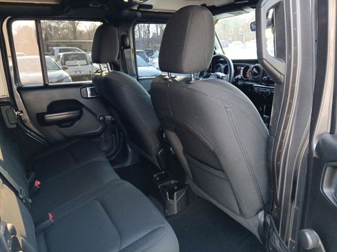 Used 2020 Jeep Wrangler Unlimited Sport image 14