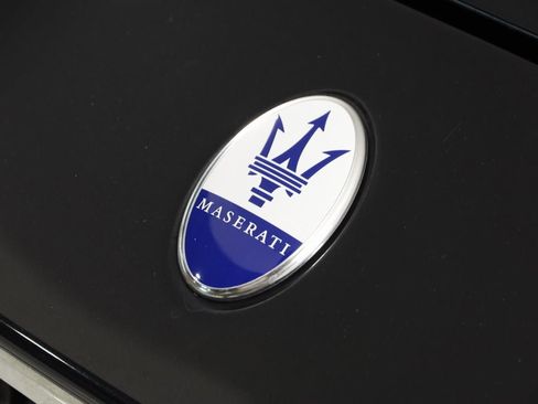 Used 2023 Maserati Quattroporte Modena Q4 image 20