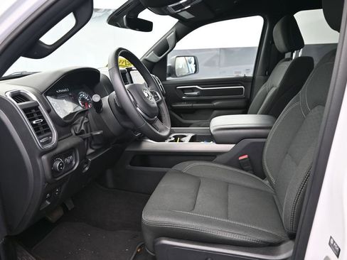 Used 2025 RAM 1500 Big Horn AWD/4WD image 16