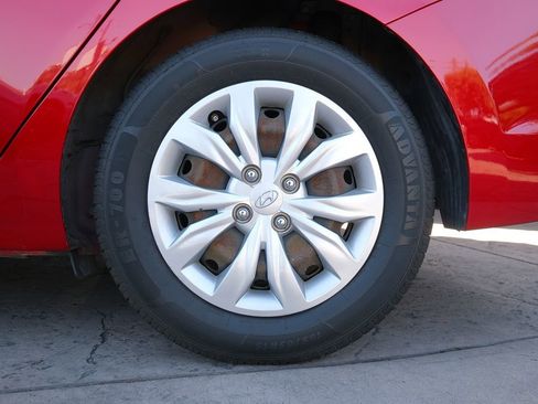 Used 2020 Hyundai Accent SE image 43