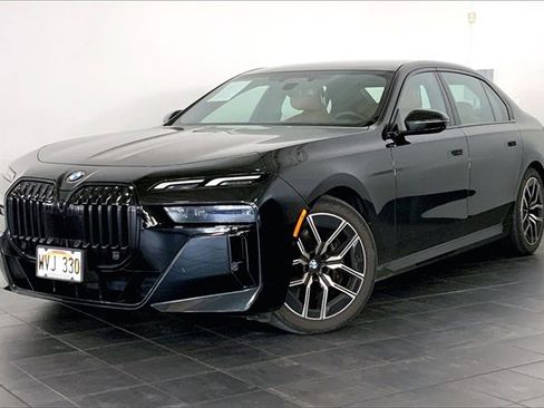 Certified 2023 BMW 740i image 1