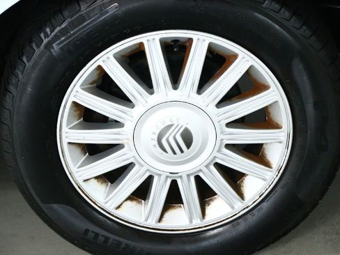 Used 2008 Mercury Grand Marquis LS image 37