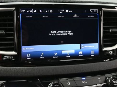 Used 2022 Chrysler Pacifica Touring-L FWD image 23