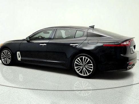 Used 2018 Kia Stinger Premium AWD/4WD image 7