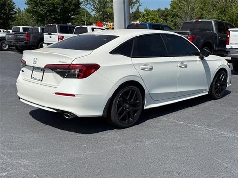 Used 2023 Honda Civic Sport image 4