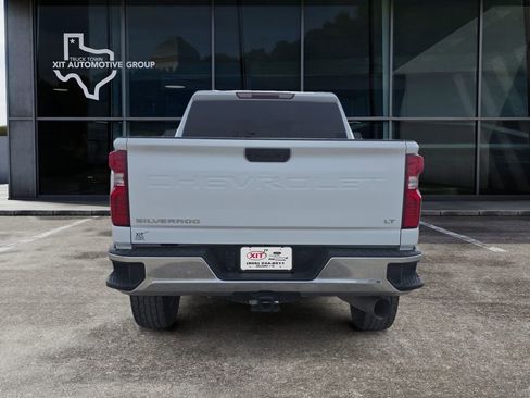 Used 2023 Chevrolet Silverado 2500 LT w/ Convenience Package image 4