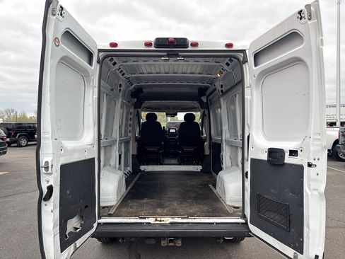 Used 2022 RAM ProMaster 3500 w/ Convenience Group FWD image 28