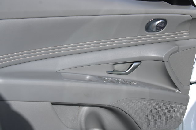 Used 2026 Hyundai Elantra Sport w/ Cargo Package FWD image 8
