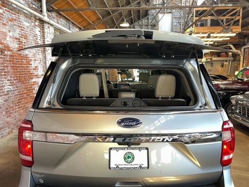 Used 2020 Ford Expedition XLT w/ Equipment Group 202A AWD/4WD image 89