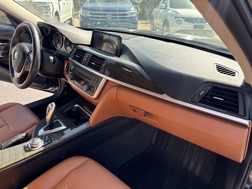 Used 2013 BMW 328i xDrive Sedan AWD/4WD image 17
