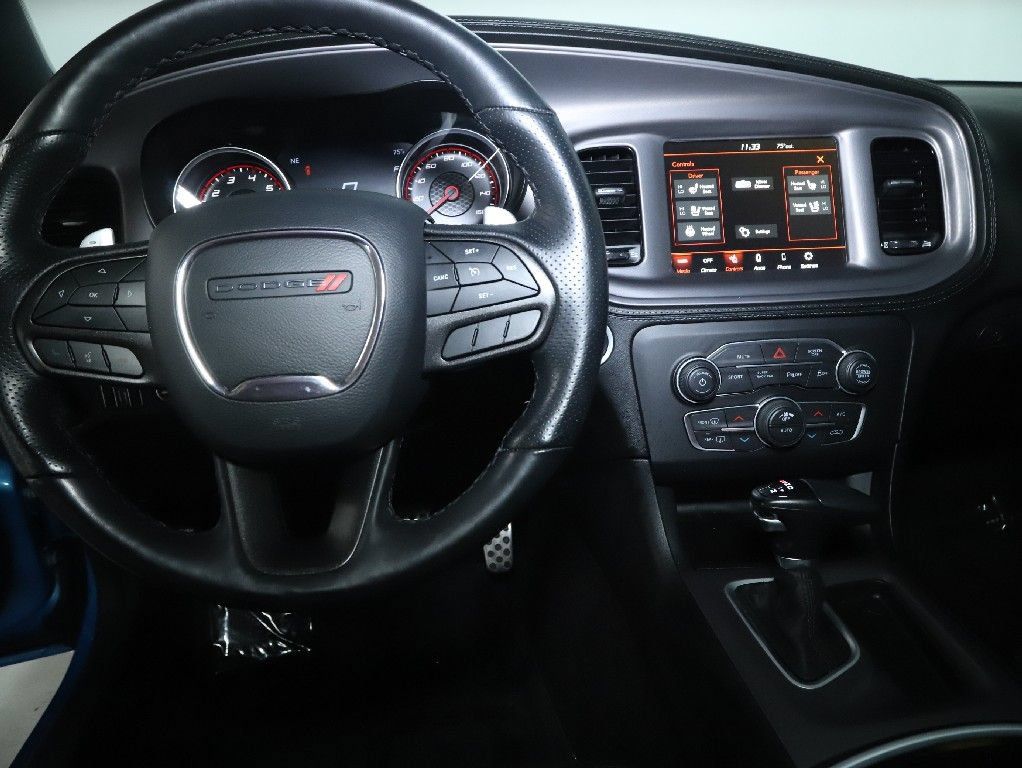 Used 2023 Dodge Charger R/T w/ Plus Group RWD image 27