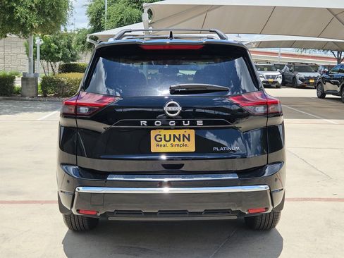 Certified 2025 Nissan Rogue Platinum w/ Platinum Premium Package FWD image 4
