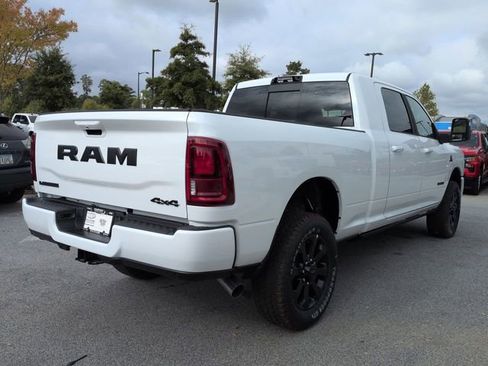 New 2026 RAM 2500 Laramie AWD/4WD image 4