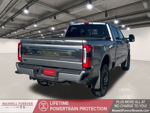 Used 2024 Ford F250 Platinum w/ FX4 Off-Road Package image 16
