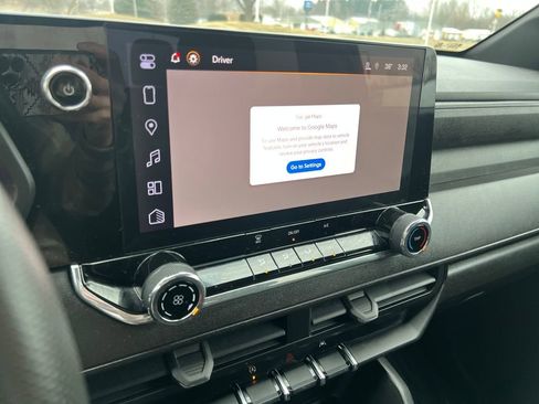 Used 2024 Chevrolet Colorado W/T image 20