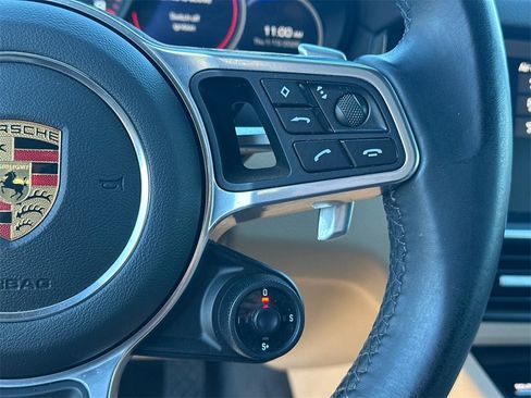 Used 2021 Porsche Cayenne Coupe image 26