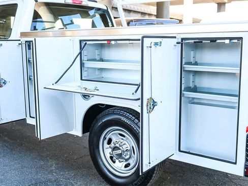 New 2026 Ford F250 XL w/ XL Chrome Package image 13