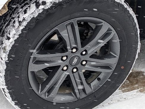 Used 2023 Ford F150 XLT w/ Equipment Group 302A High image 10