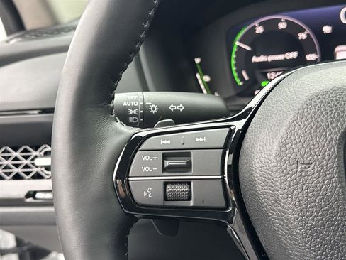 Used 2025 Honda Accord Touring image 20