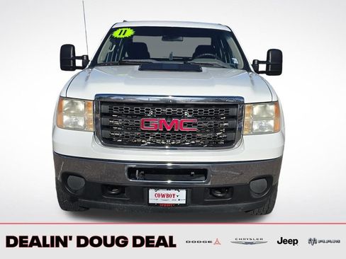 Used 2011 GMC Sierra 2500 W/T image 9