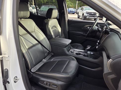 Certified 2023 Chevrolet Traverse Premier w/ Redline Edition FWD image 22