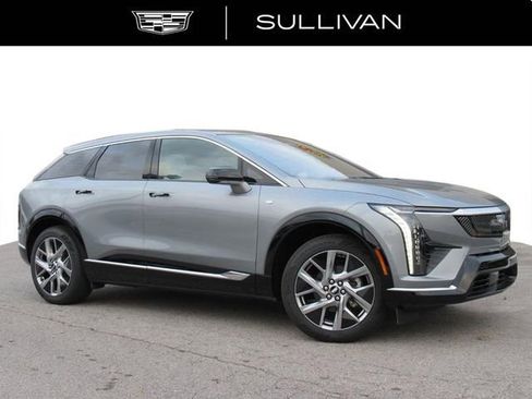 New 2026 Cadillac Optiq Luxury 1 RWD image 2