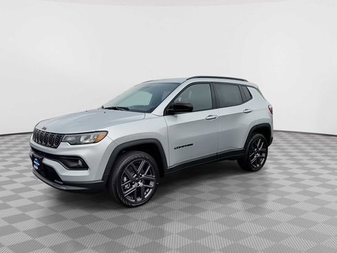 New 2026 Jeep Compass Latitude image 4
