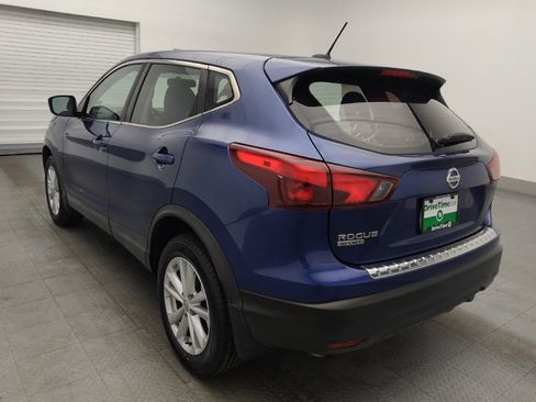 Used 2018 Nissan Rogue Sport S w/ S Appearance Package FWD image 5