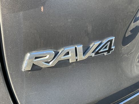 Used 2019 Toyota RAV4 XSE image 10
