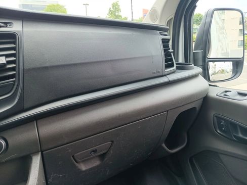 Used 2020 Ford Transit 150 Low Roof RWD image 18