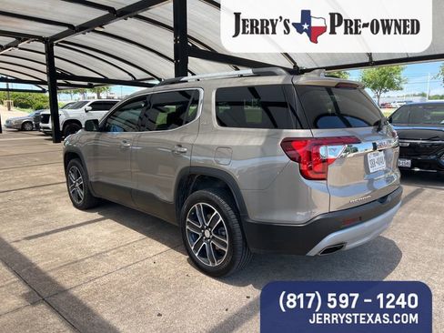 Used 2023 GMC Acadia SLT w/ Technology Package FWD image 5