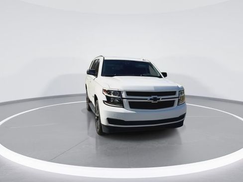 Used 2019 Chevrolet Tahoe LT w/ RST Edition AWD/4WD image 3