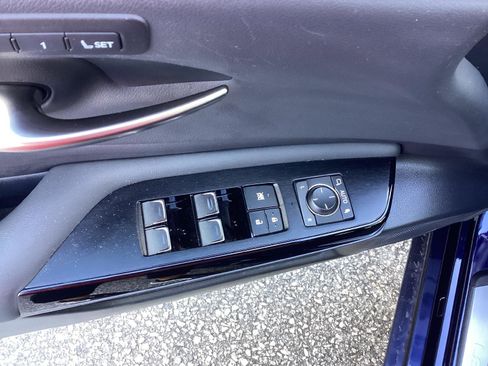 Used 2022 Lexus ES 350 w/ Premium Package image 10