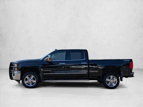 Used 2016 Chevrolet Silverado 2500 LTZ w/ Duramax Plus Package image 8
