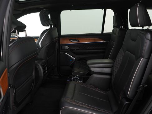 Used 2022 Jeep Grand Cherokee L Summit w/ Advanced Protech Group IV image 14